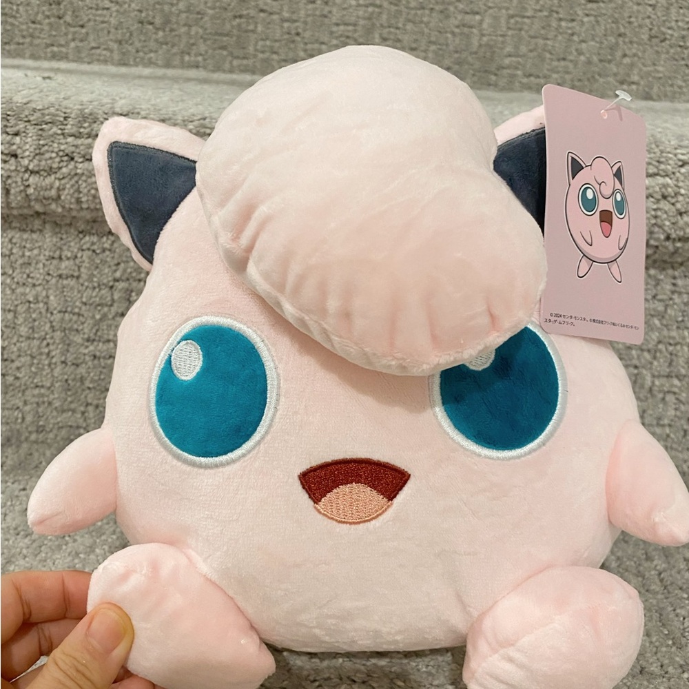 Jigglypuff Pokémon plush